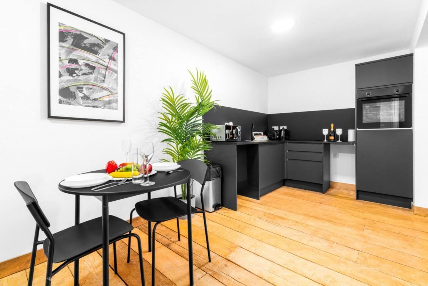 Loft Style Apartment - Near City Centre - Smart Tv- Wifi - Parking - Top Rated - 3Nt 伯明翰 外观 照片