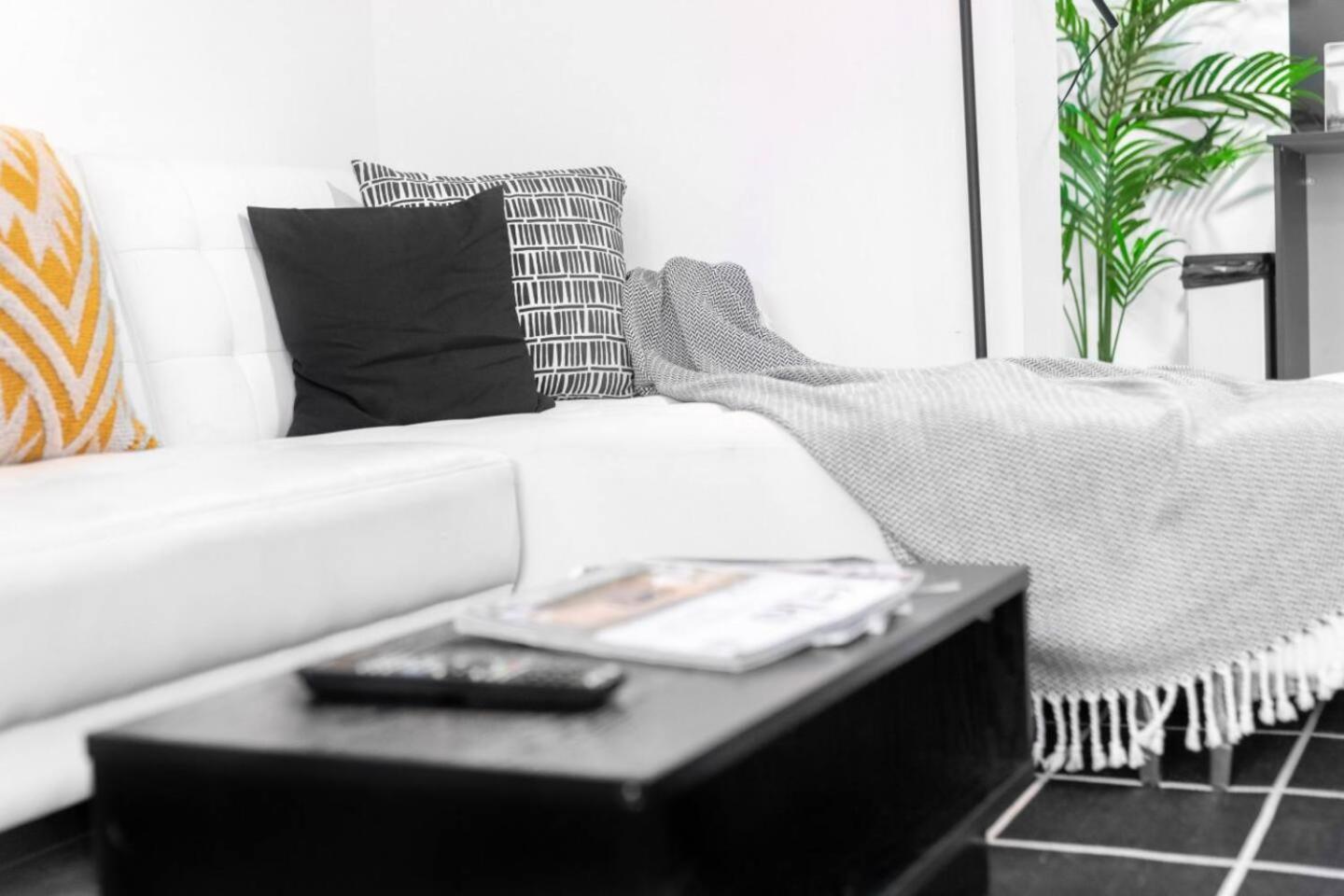 Loft Style Apartment - Near City Centre - Smart Tv- Wifi - Parking - Top Rated - 3Nt 伯明翰 外观 照片